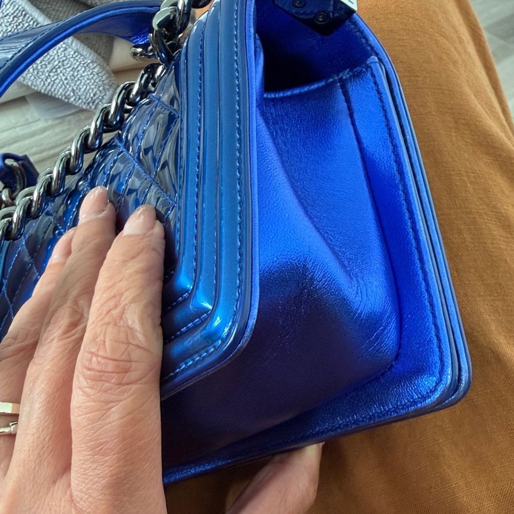 CHANEL Small Boy Bag - Picture 11 of 17